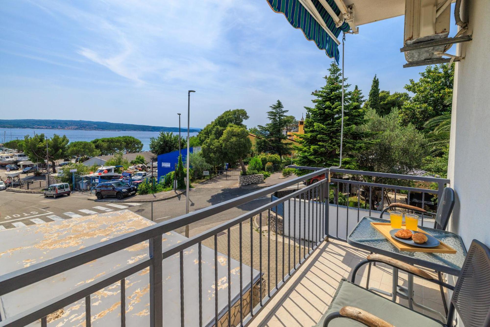 Apartment Mladen Цриквеница Экстерьер фото