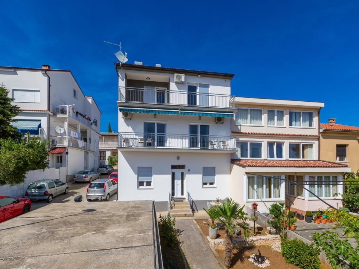 Apartment Mladen Цриквеница Экстерьер фото